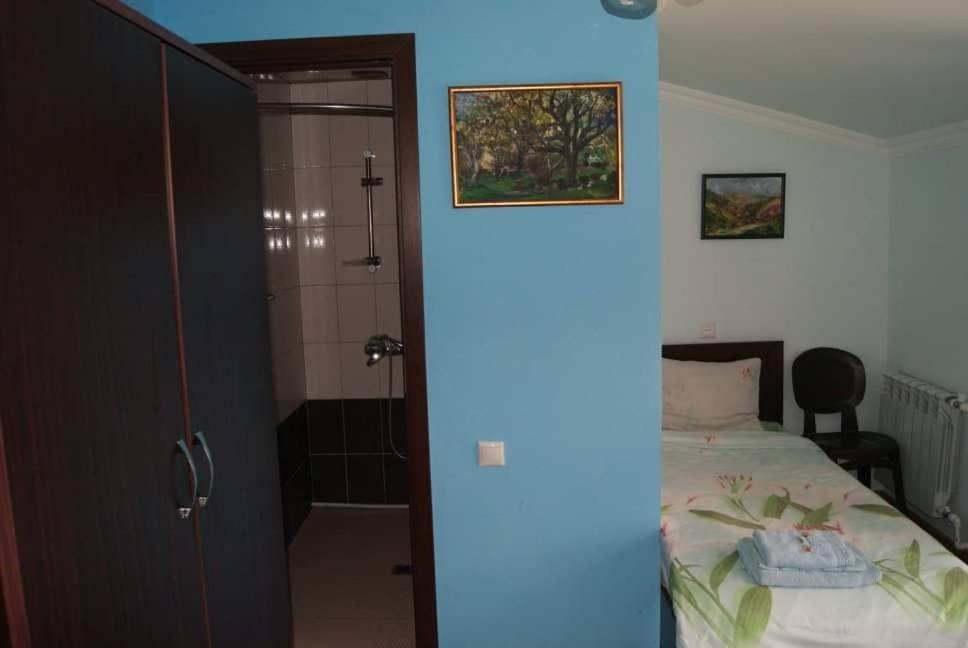 Bonjour House Otel Erivan Dış mekan fotoğraf