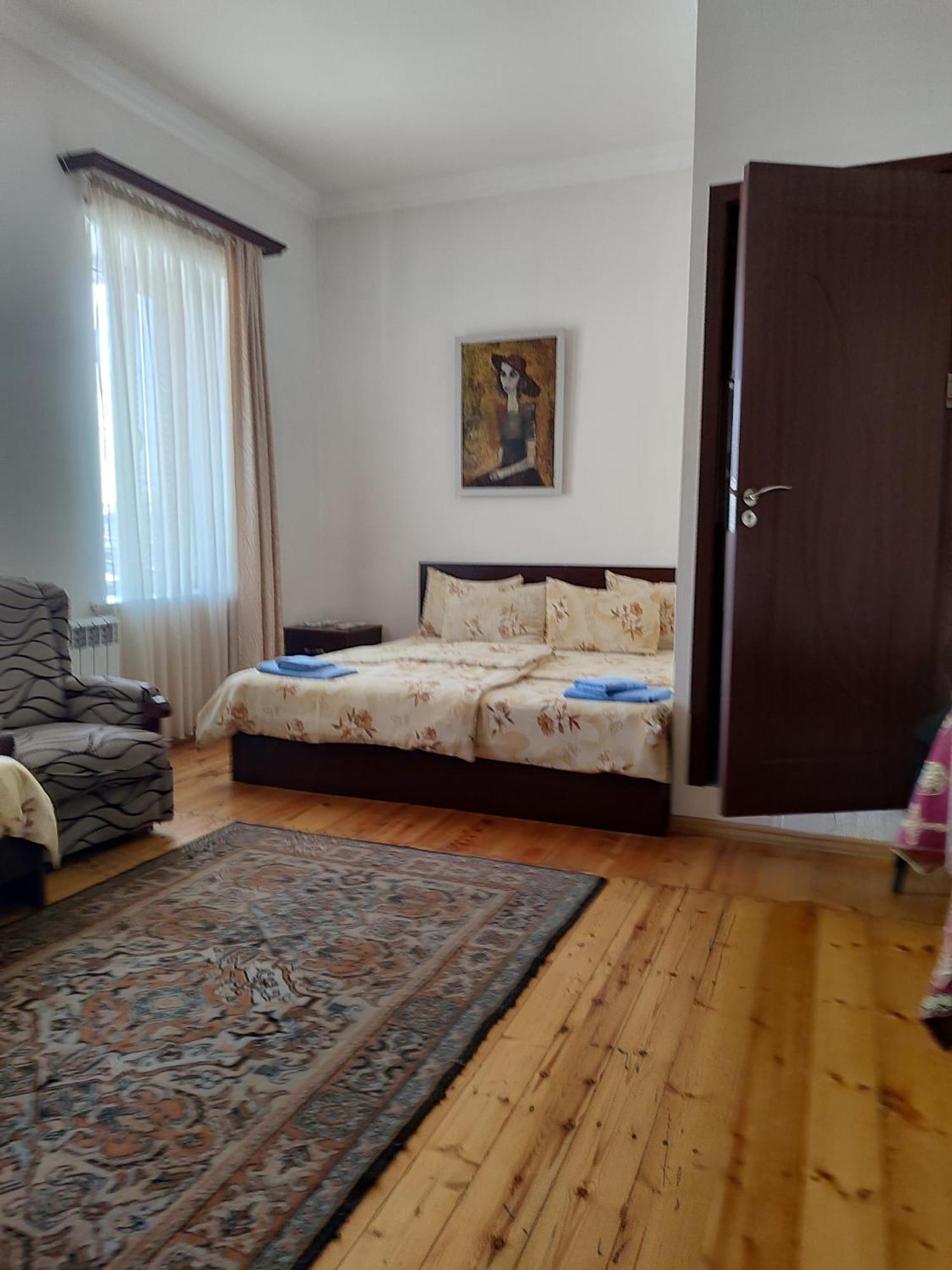 Bonjour House Otel Erivan Dış mekan fotoğraf